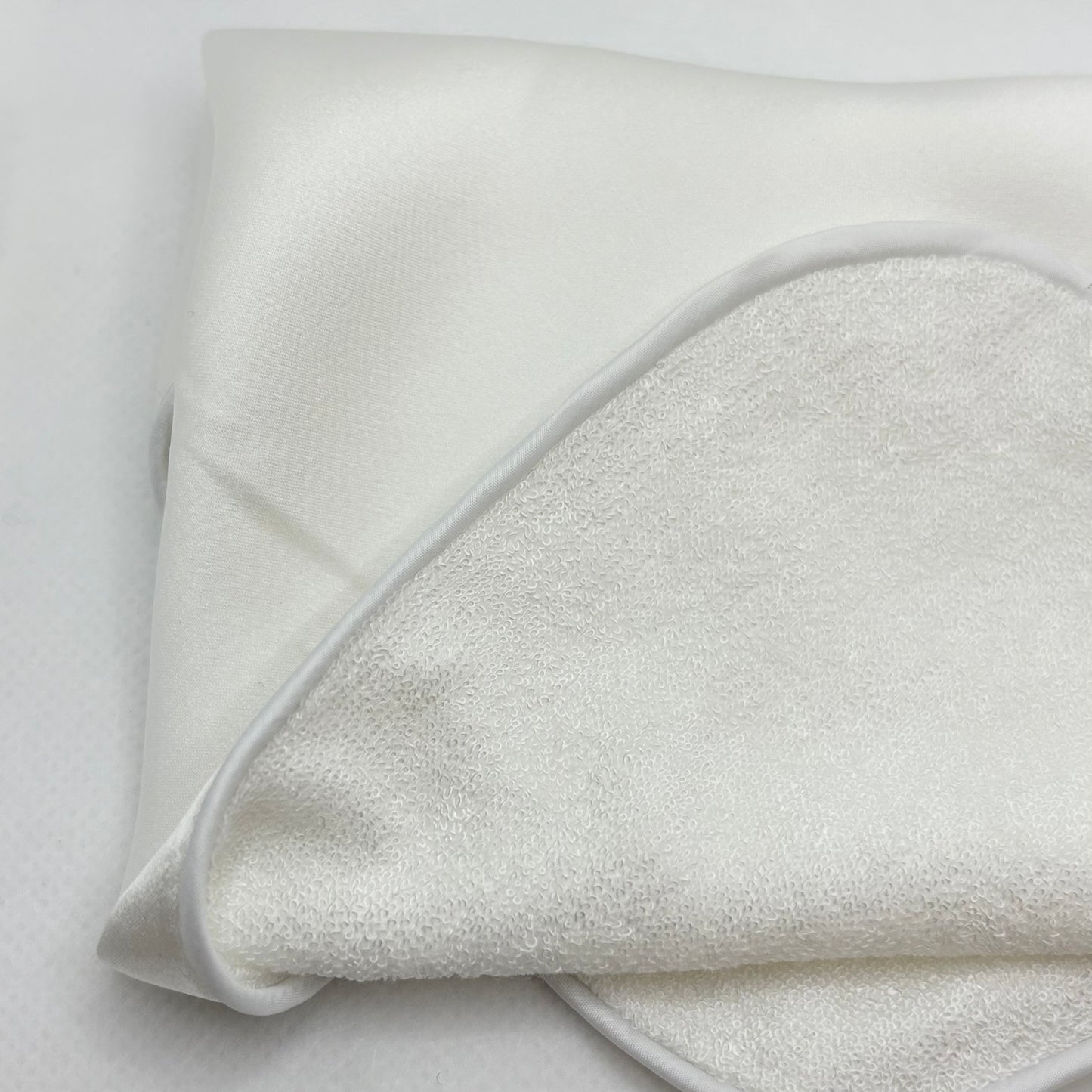 The Linen Ritual Set
