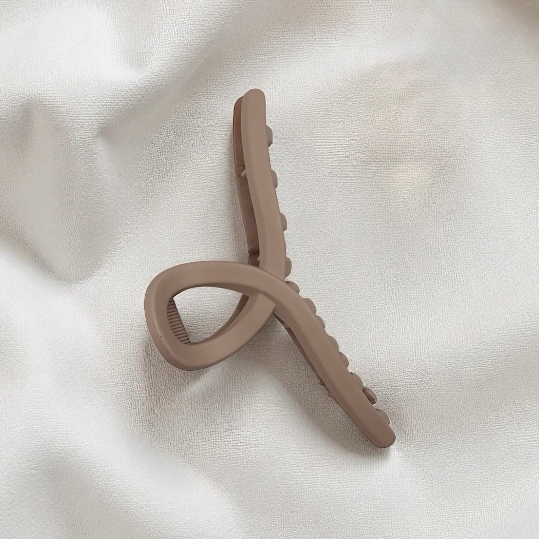Luxe Hair Set: Silk Scrunchie & Clip - Bambière