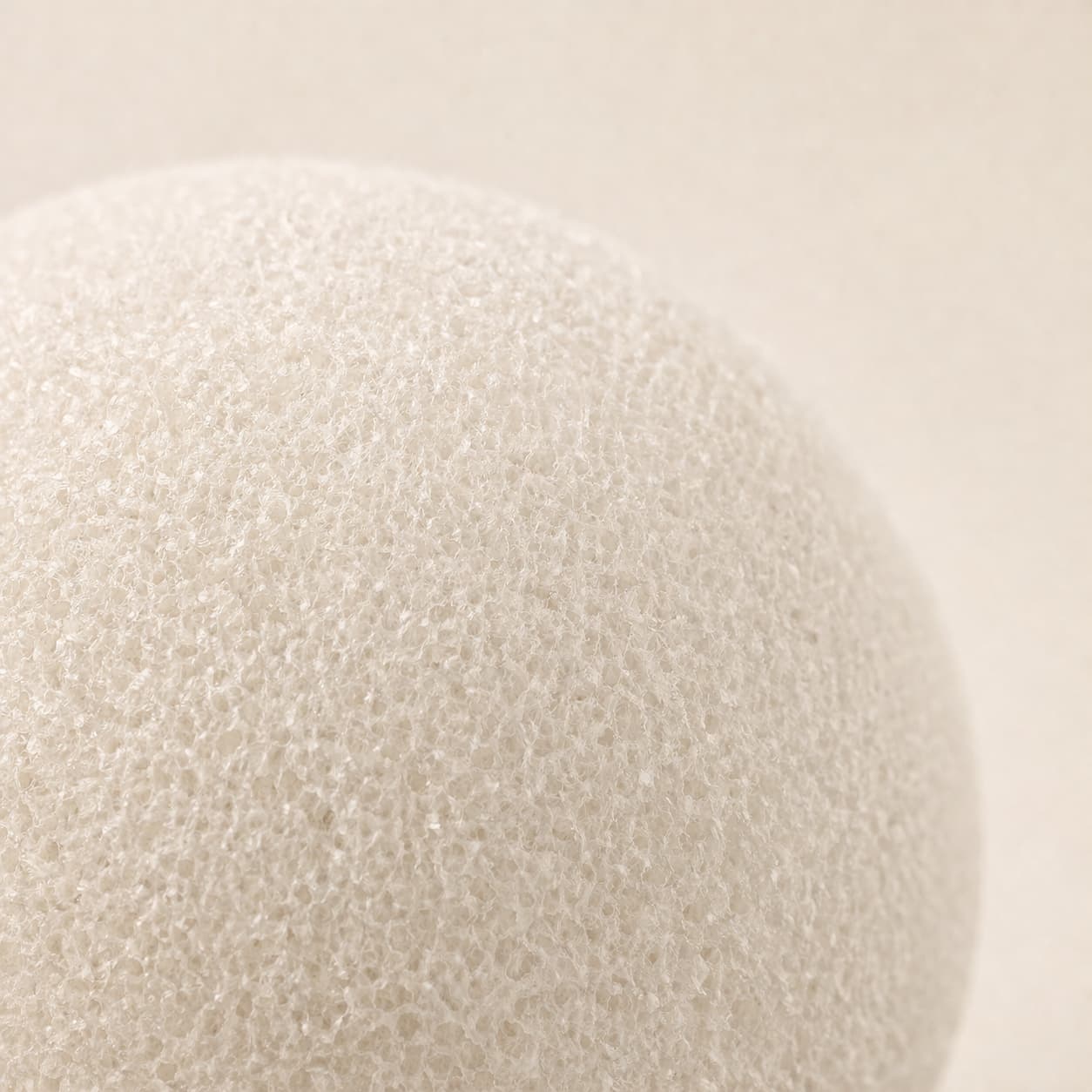 Natural Konjac Sponge | Gentle Face Buffer - Bambière